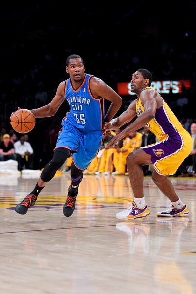 阿斯：伊萨克缺席利物浦赛前合练，将错过对阵皇马欧冠焦点战（阿斯：伊萨克未参加利物浦战前训练，确认无缘对皇马的欧冠焦点战）