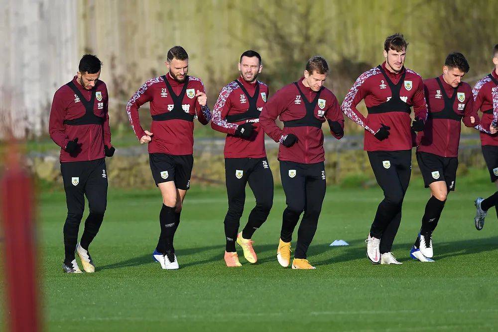 拿了贴纸就跑？RA官方：Marek即日起正式离队（RA官宣：Marek即日起正式离队，难道真是拿了贴纸就走？）