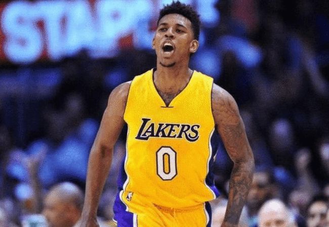 里程碑，英博后卫曹海清俱乐部赛事已出战200场（生涯里程碑！英博后卫曹海清俱乐部出场数达200）