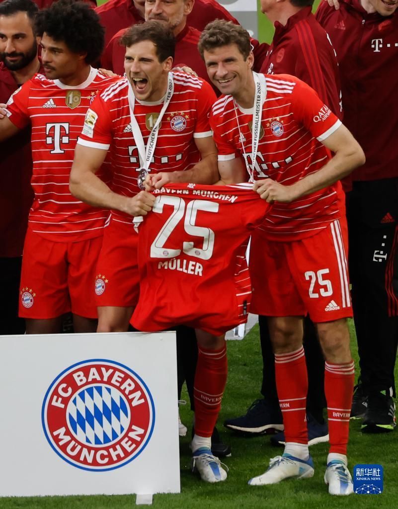 欧冠淘汰赛前瞻：巴萨客场挑战曼联,（欧冠淘汰赛前瞻：巴萨做客挑战曼联）